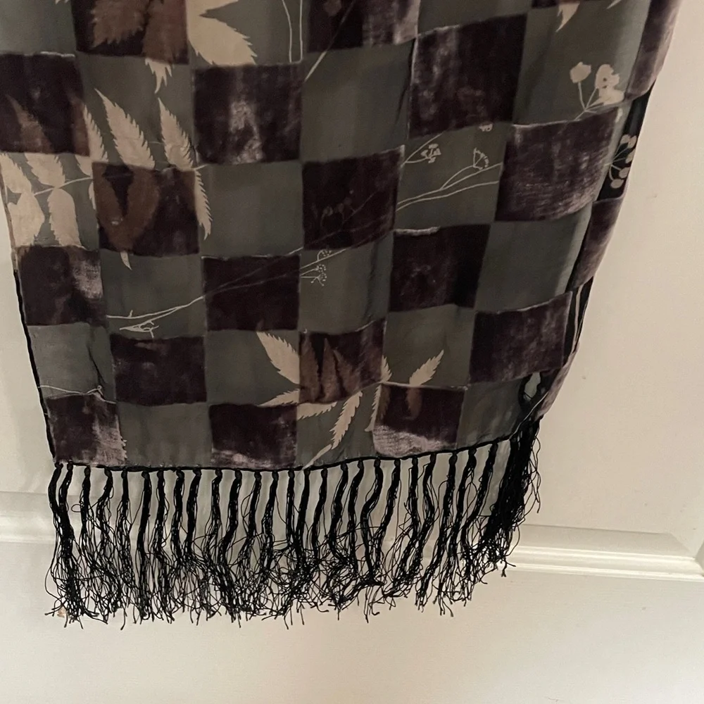 VTG CHICOS SILK VELVET BURNOUT SCARF
